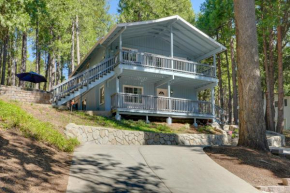 Family-Friendly Cabin Retreat 12 Mi to Apple Hill